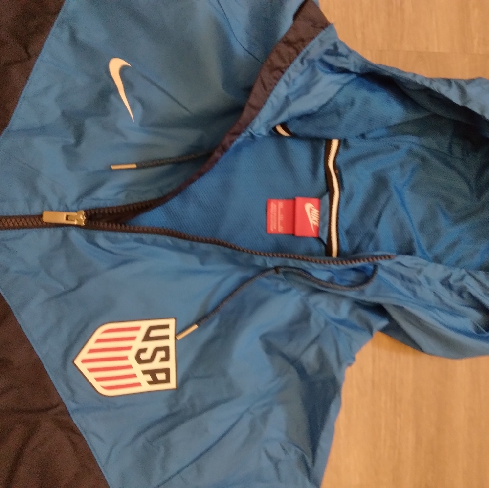Nike windbreaker - Picture 2 of 5